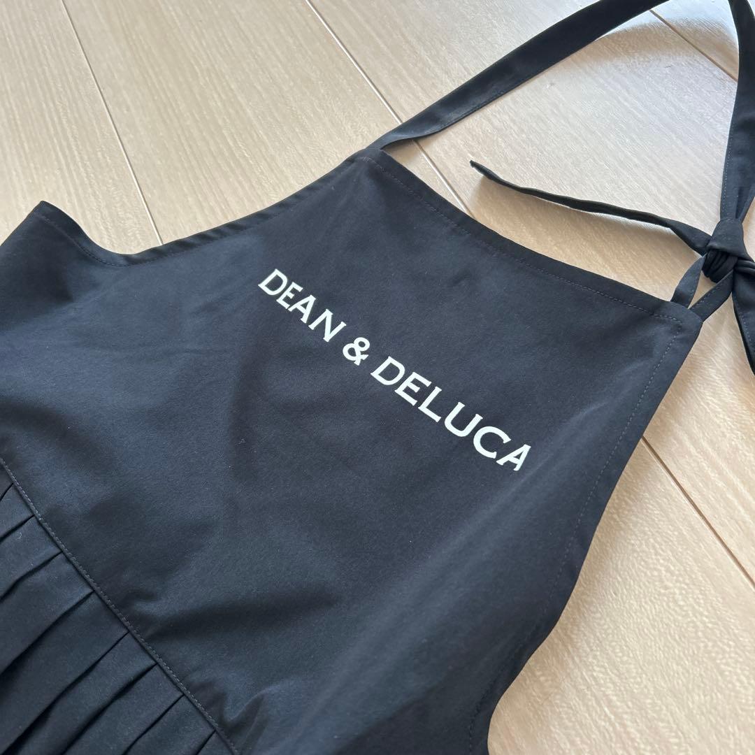 DEAN & DELUCA 黒 プリーツエプロン　タグ付き