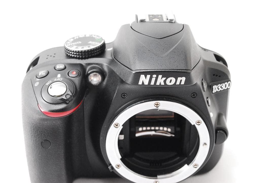 ショット数少✨美品✨Nikon D3300✨ダブルレンズ　スマホ転送　一眼レフ