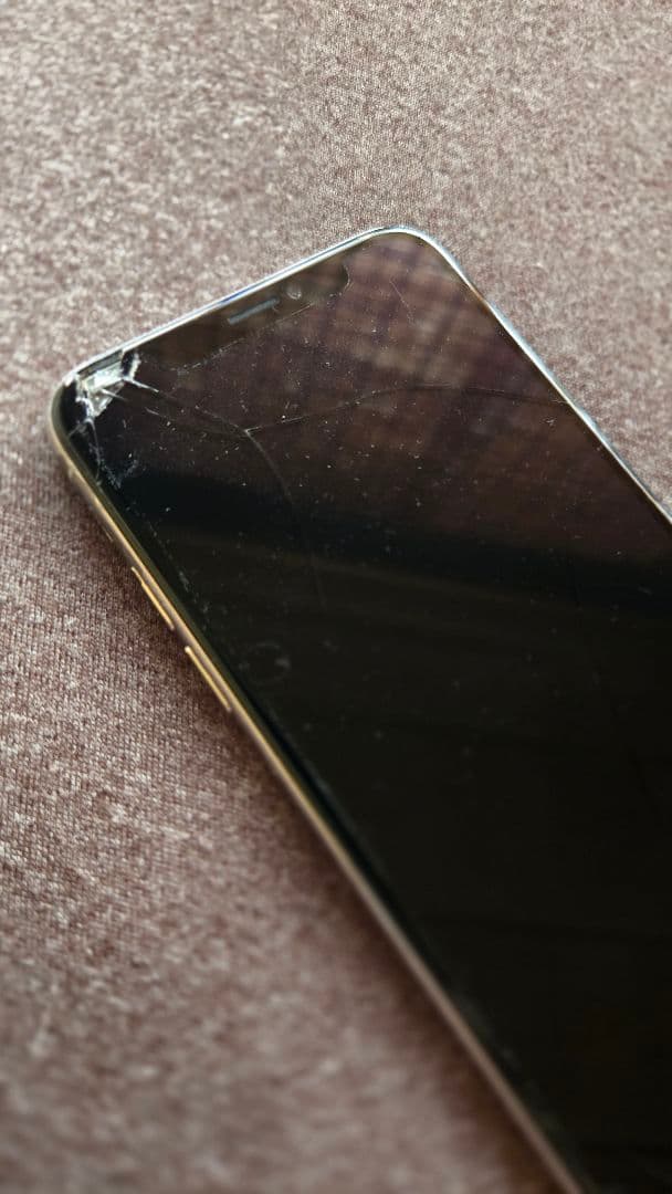 ジャンク iPhone X 　SIMフリー