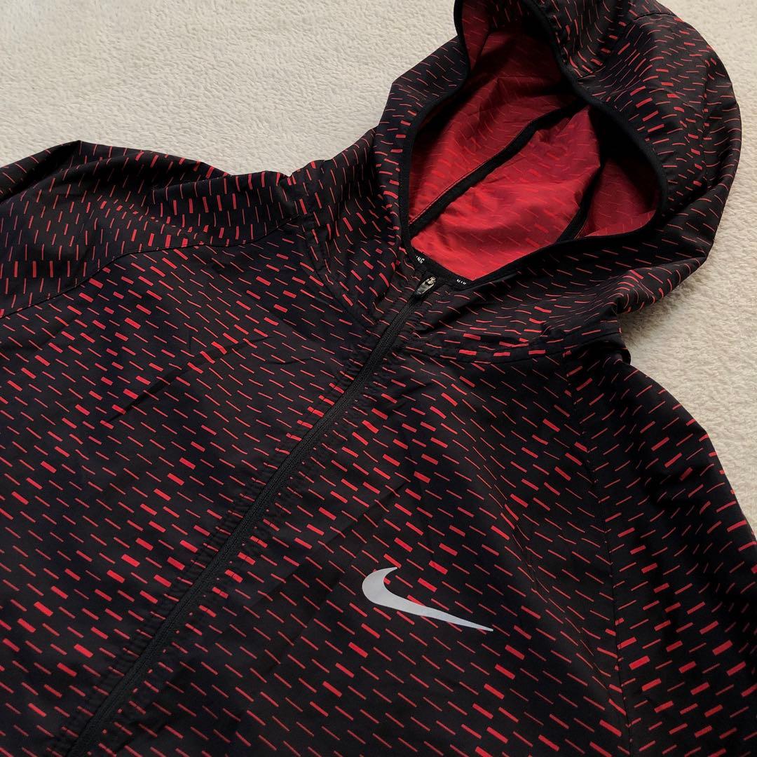 美品　NIKE レーサーフューズジャケット　ウインドブレーカー　レッド　XL