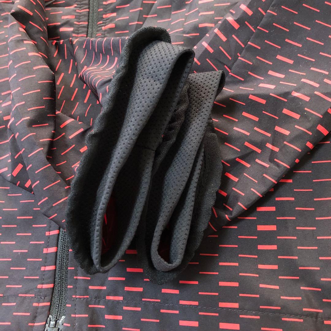 美品　NIKE レーサーフューズジャケット　ウインドブレーカー　レッド　XL