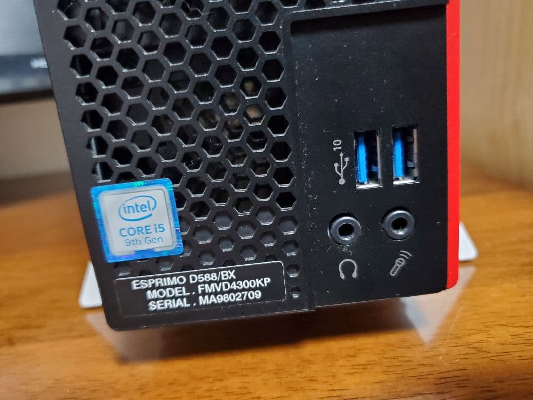 新品SSD換装済Fujitsu製ESPRIMO D588/BX i5-9500