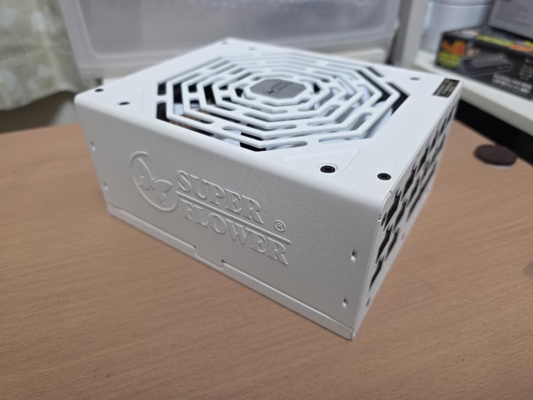 電源ユニット SUPER FLOWER LEADEX SE PLATINUM 1000W WT