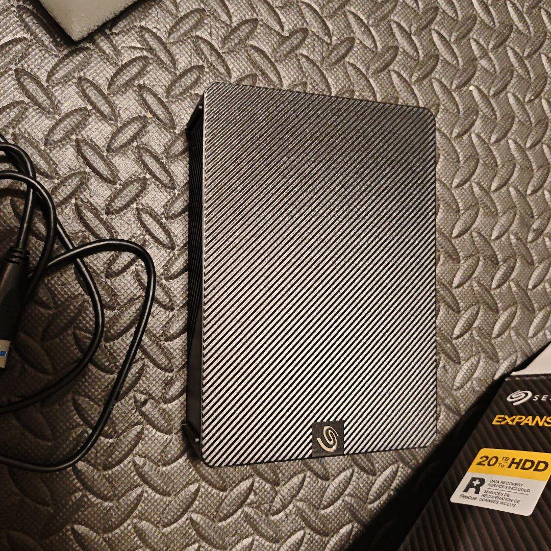 SEAGATE EXPANSION 外付けハードディスク　20TB