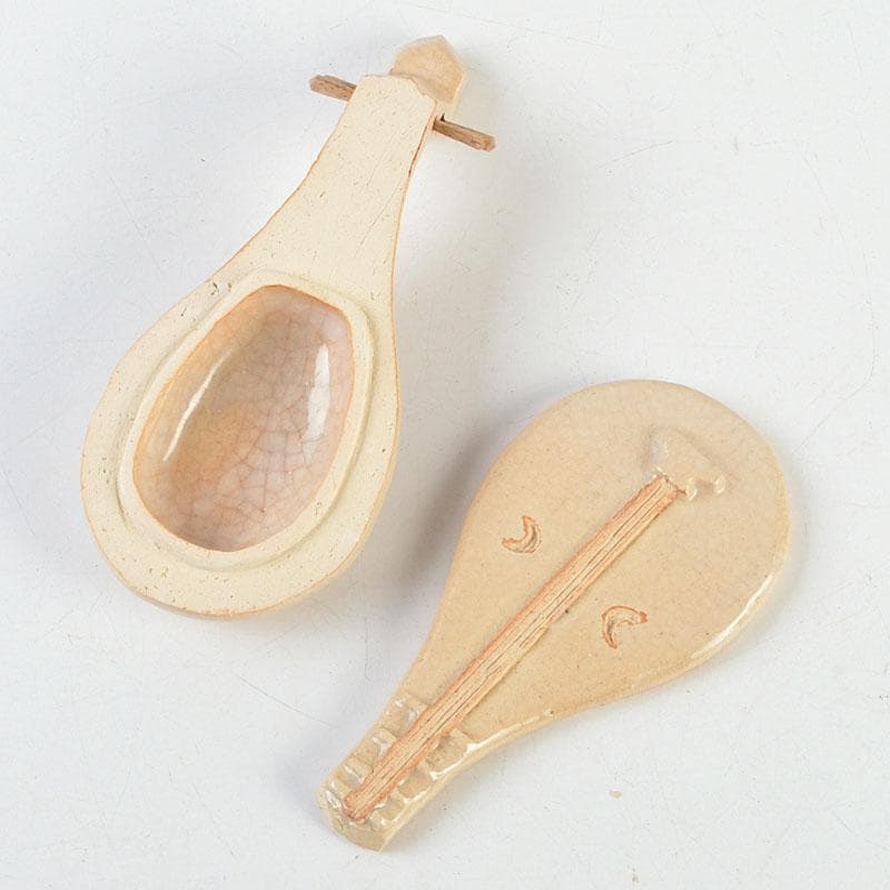 茶道具　宗栄造　萩焼　琵琶香合　V　9382