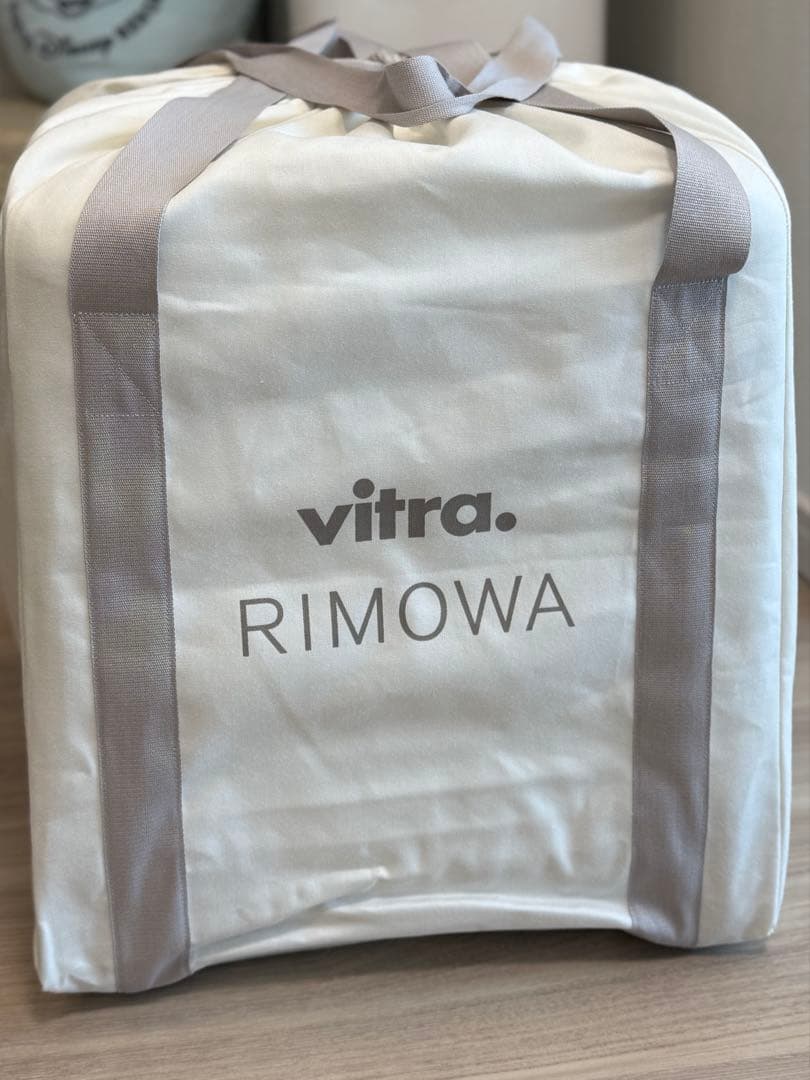 リモワ　RIMOWA Vitra ヴィトラ　アルミ製スツール 限定商品