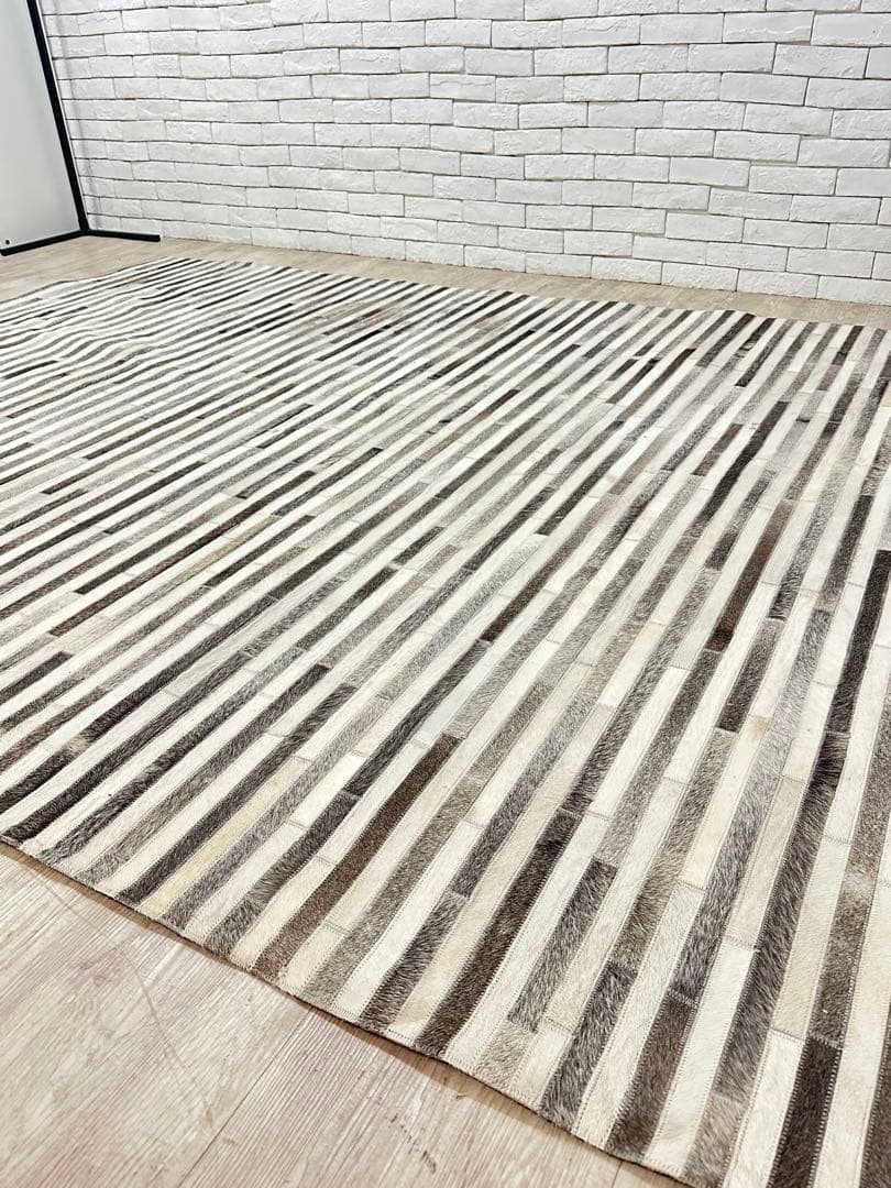 【東京都内23区配送無料】定価12万　カーペット　絨毯　ラグ　牛革　パッチワーク