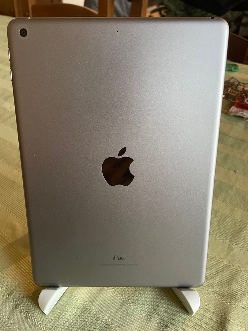 iPad 第6世代32GB 美品