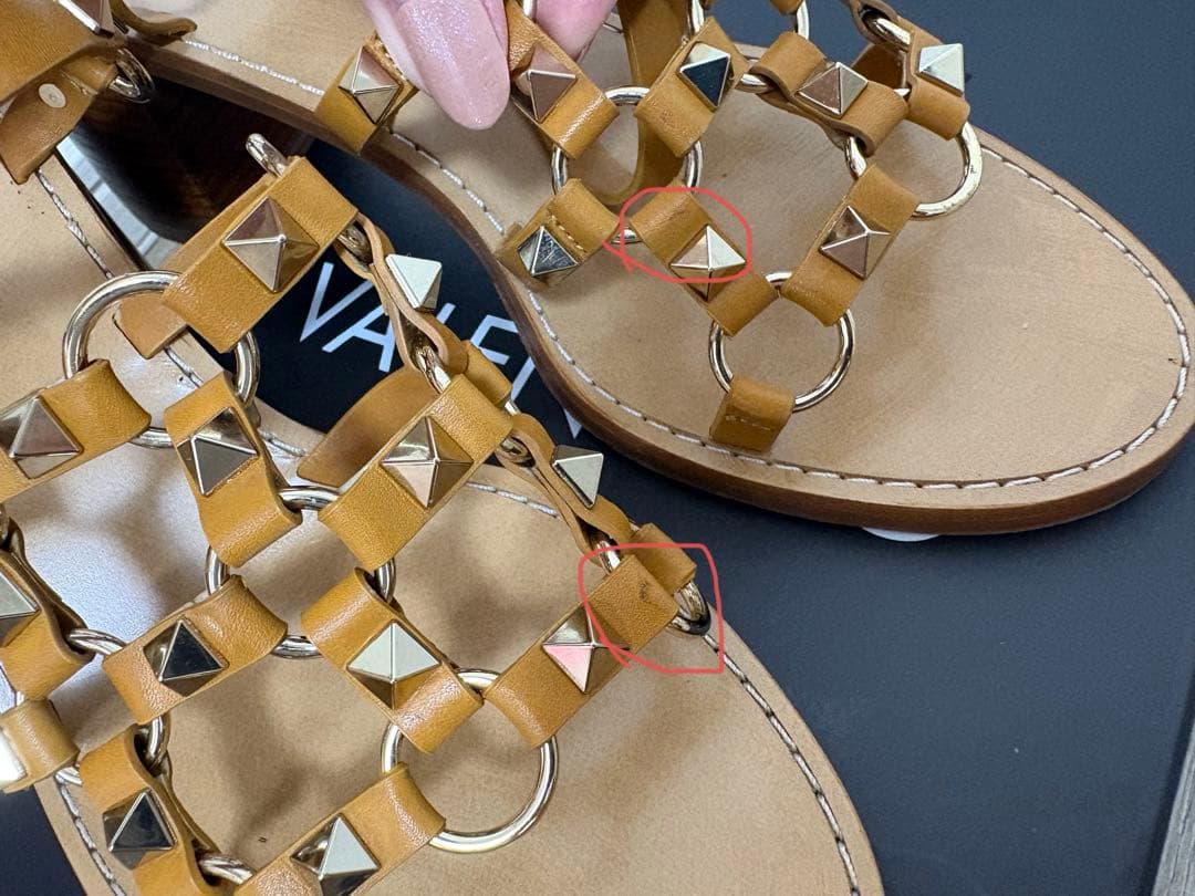 VALENTINO ロックスタッズ サンダル 37 24cm ヴァレンティノ