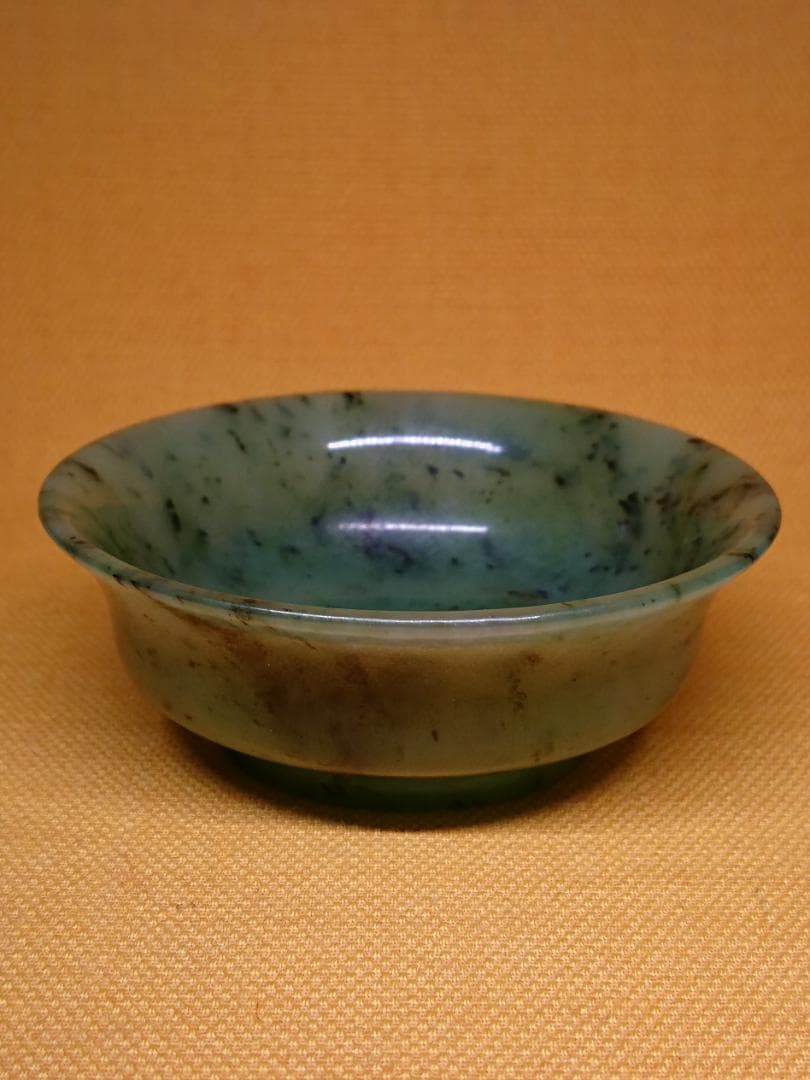 【美品】玉石　翡翠　茶碗　古玩　置物　インテリア　工芸品　美術品　A3411