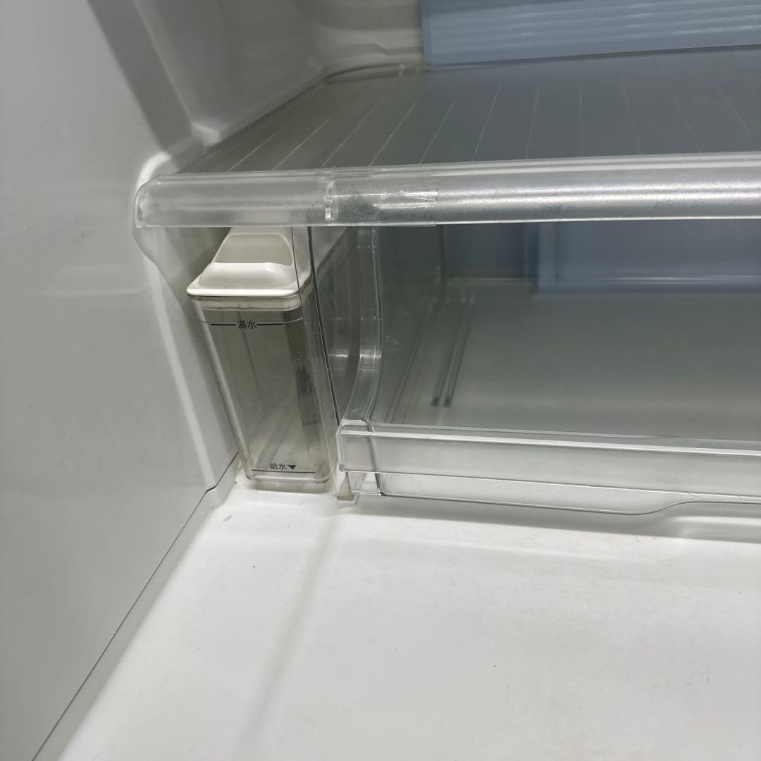 送料込みPanasonic 冷蔵庫 NR-FTF424-H シルバー　2257