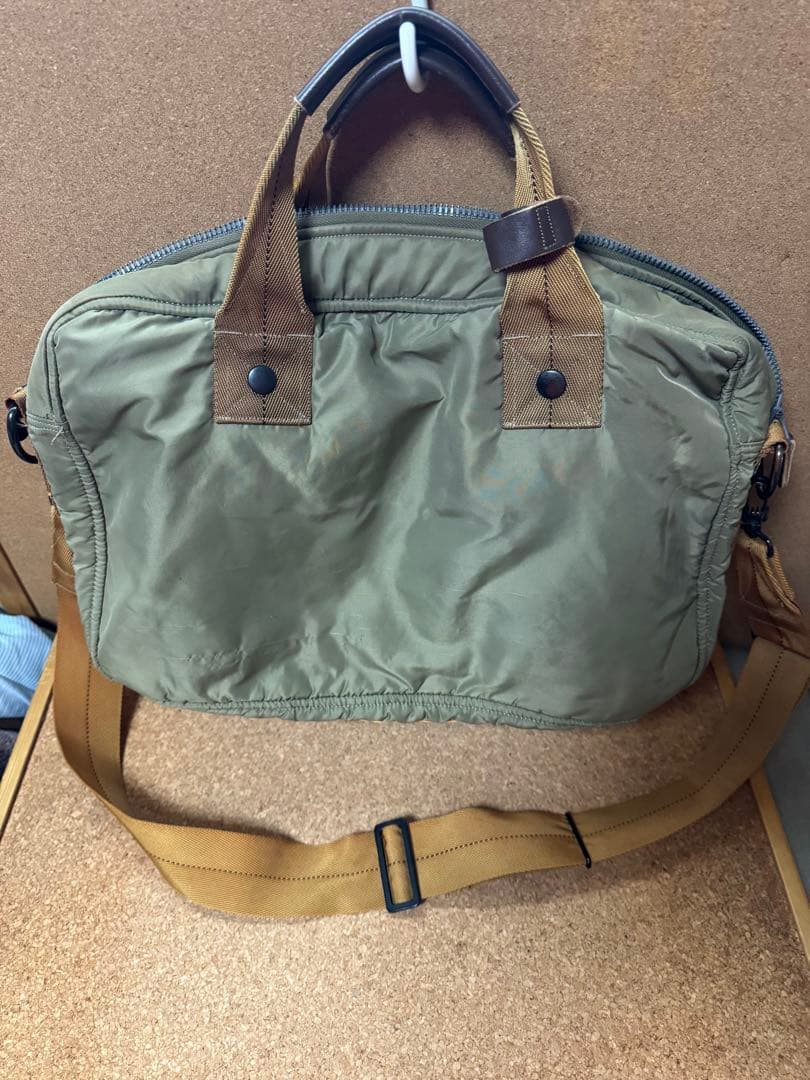 希少品⭐︎バズリクソンズ　ショルダーバッグ　BR-5 オリーブ　Mサイズ　USED