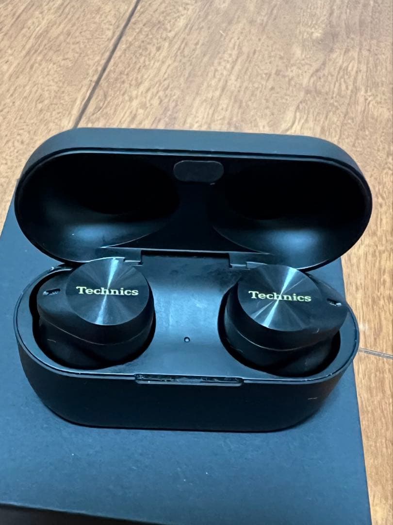 Technics AZ80 ワイヤレスイヤホン　シリコンケース付