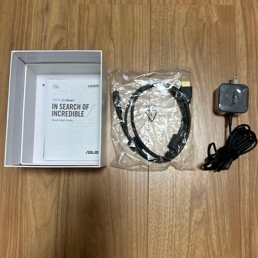 【美品】ASUS ZenBeam E1 ポケットプロジェクター