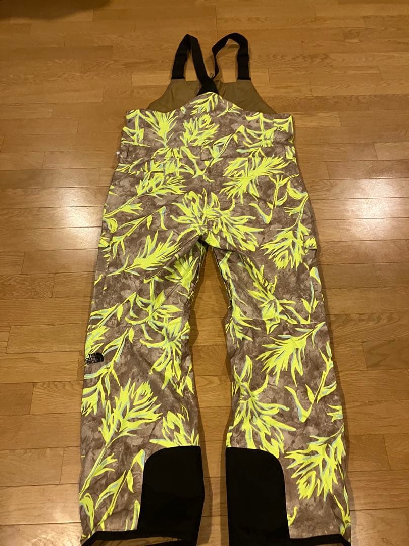 THE NORTH FACE スノーオーバーオール 大きいsizeXL 総柄