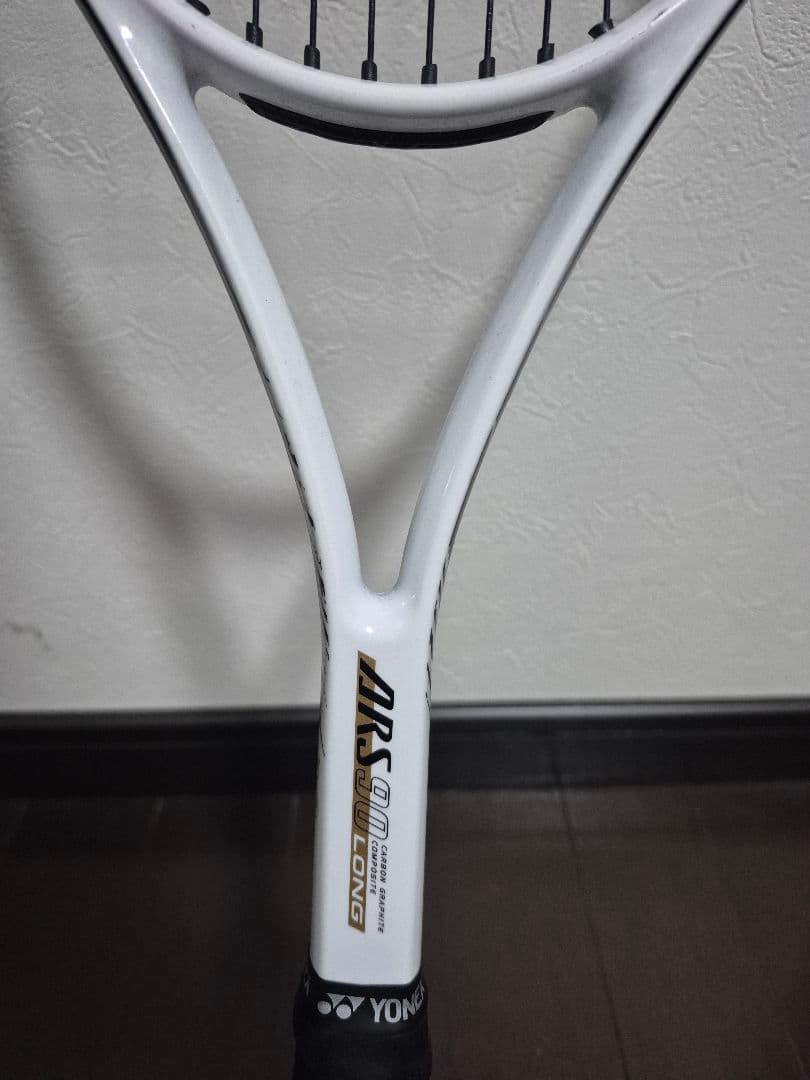 ソフトテニスラケット　エアロンスーパー90