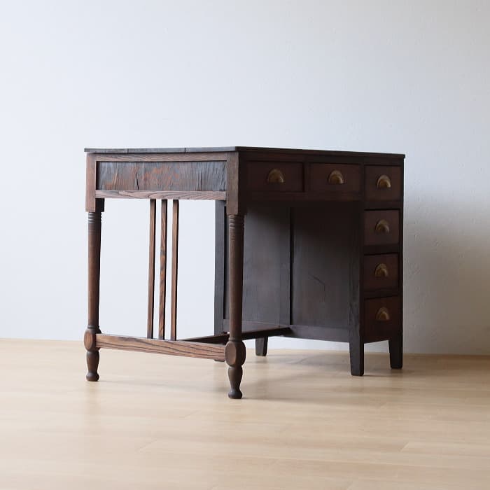 アンティーク ナラ材 ロクロ脚 片袖机 レトロ 真鍮金具 デスク 古家具