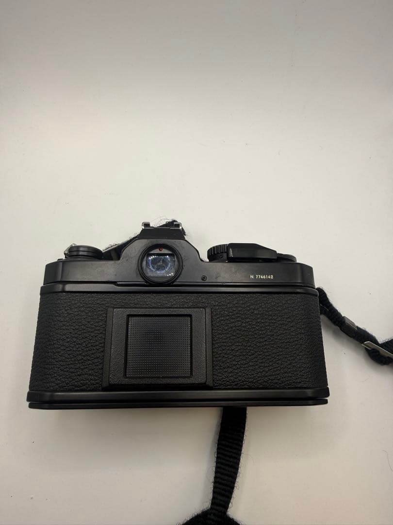 Nikon FM2 ブラック + Zoom-Nikkor 28-85mm セット