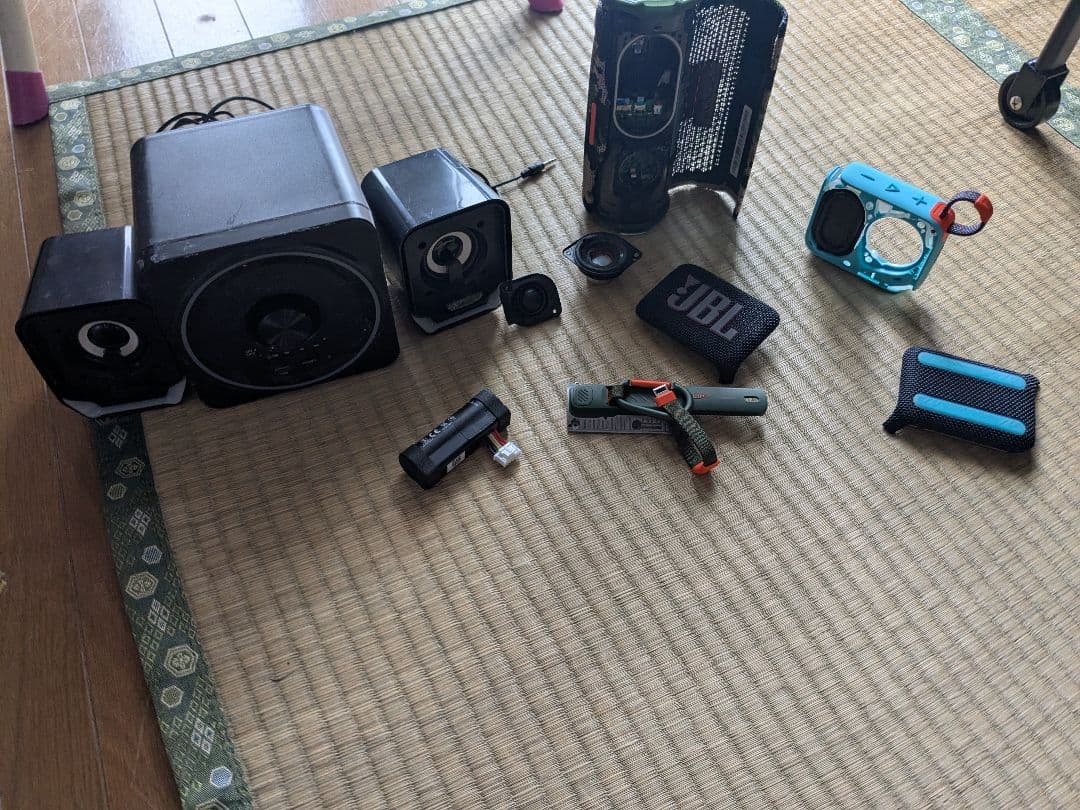 スピーカーのパーツ