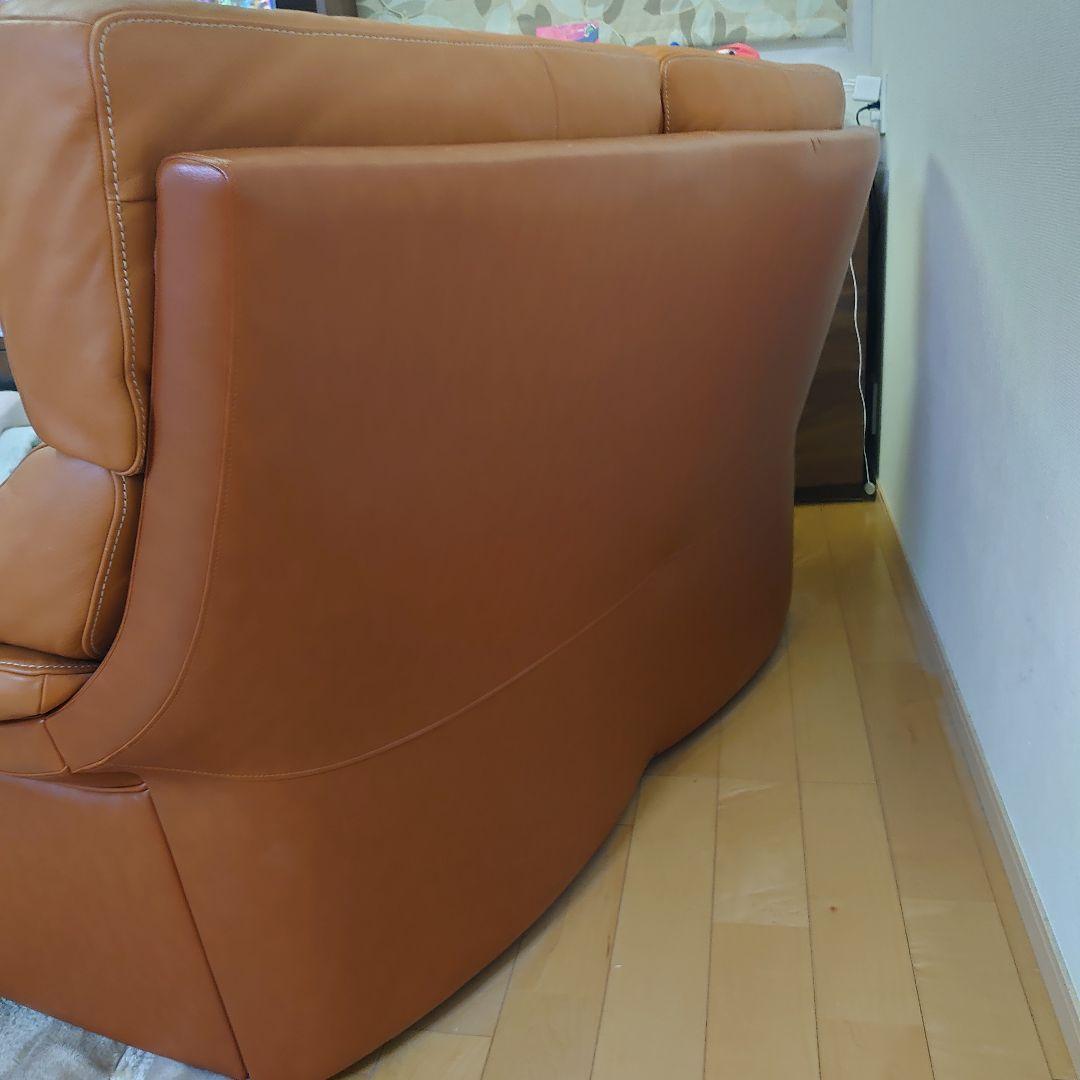 人気カリモク　本革　ソファー　2.5人掛け　アームレスト　ブラウン