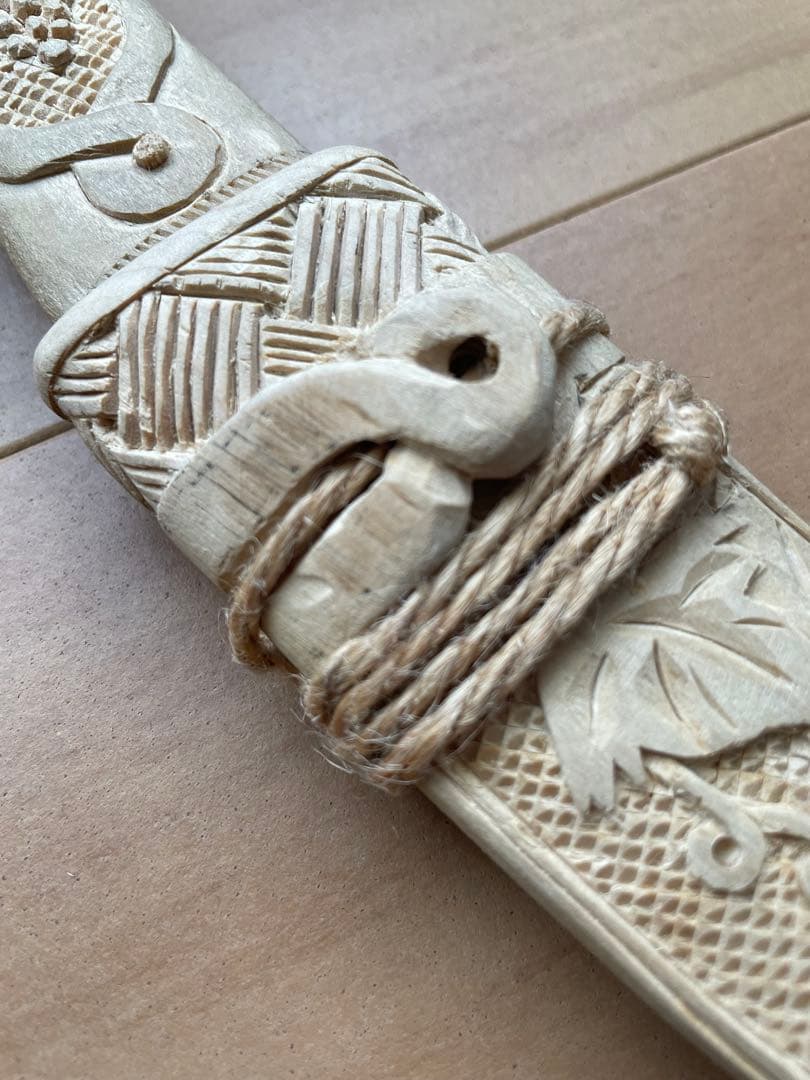 あやか【アイヌ】マキリ　レアな熊の彫刻デザイン入り