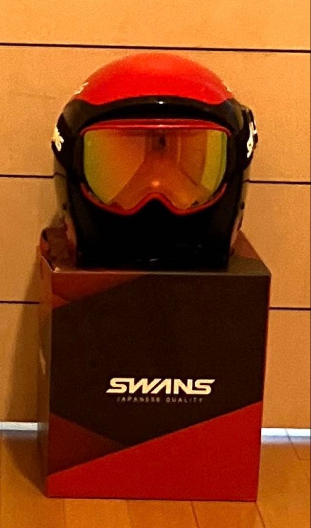 SWANS ヘルメット (FIS対応)とゴーグルとチンガードの3点セット