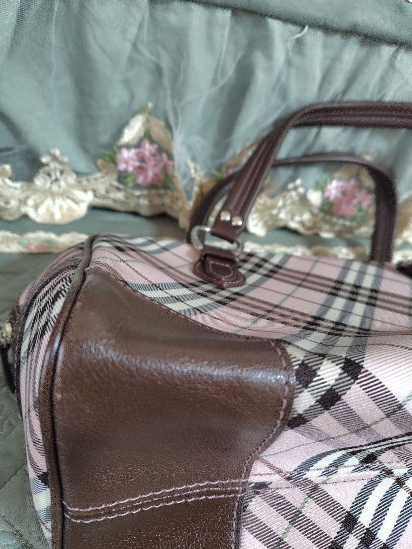 希少　バーバリーブルーレーベル　チェック柄ハンドバッグ　ピンク