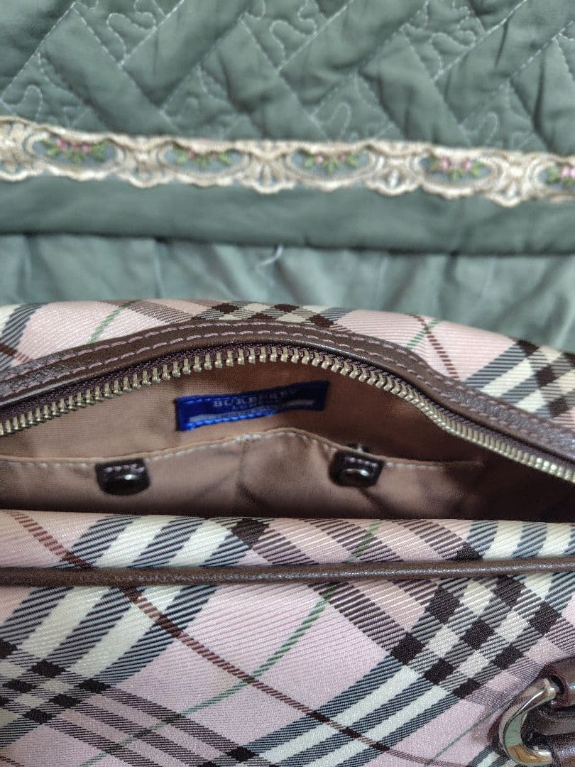 希少　バーバリーブルーレーベル　チェック柄ハンドバッグ　ピンク