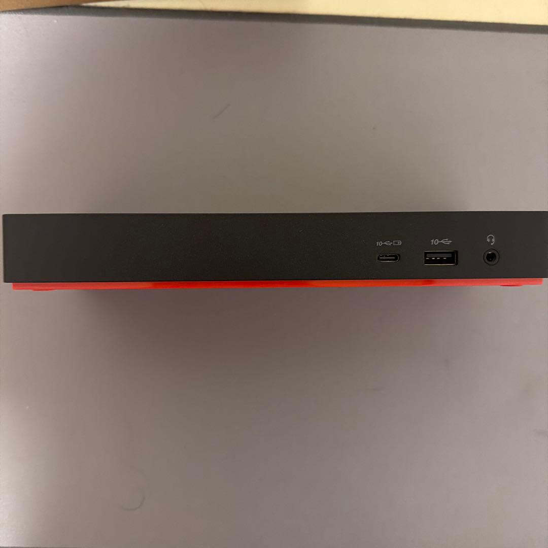 分配器・切替器 ThinkPad Universal Thunderbolt 4 Dock