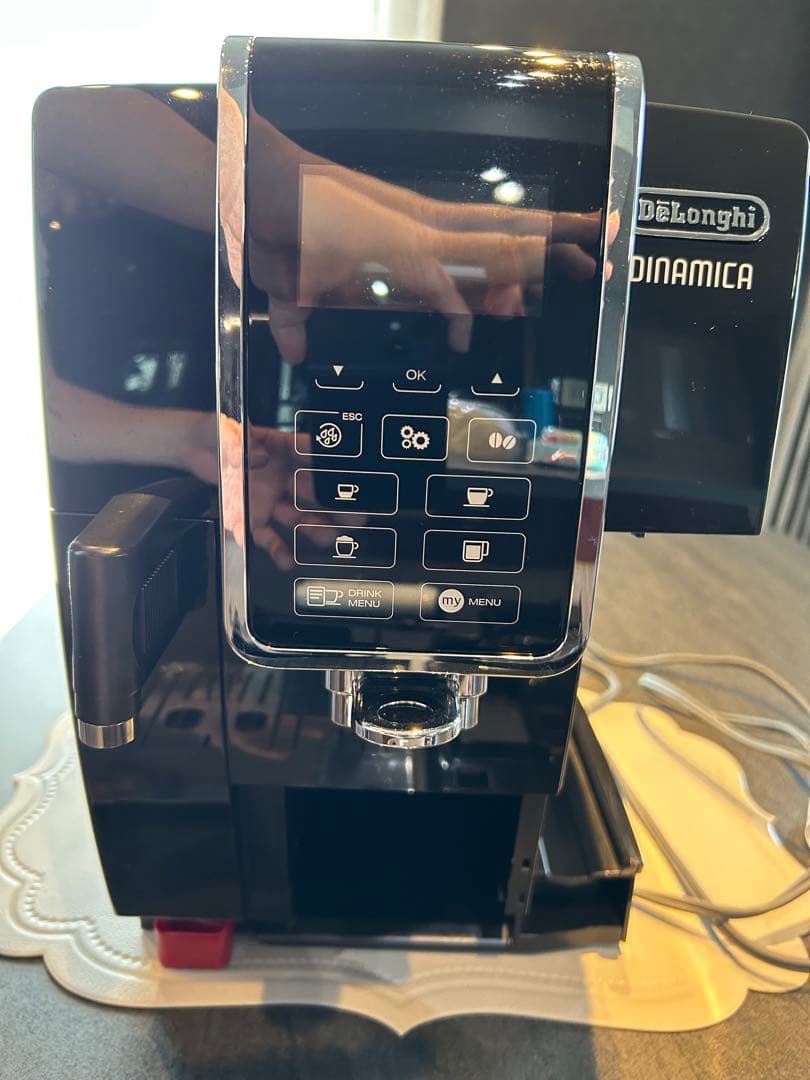 値下げしました。ECAM35055 デロンギ　エスプレッソマシン