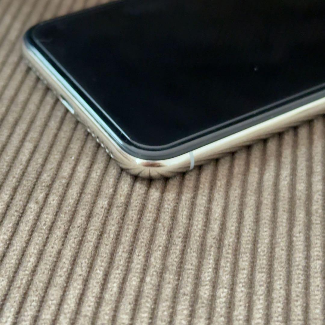 極美品　iPhoneX ホワイト　64GB ケース付き