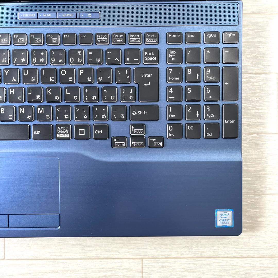 富士通 第9世代 i7 新品SSD512＋HDD メモリ16 ノートパソコン