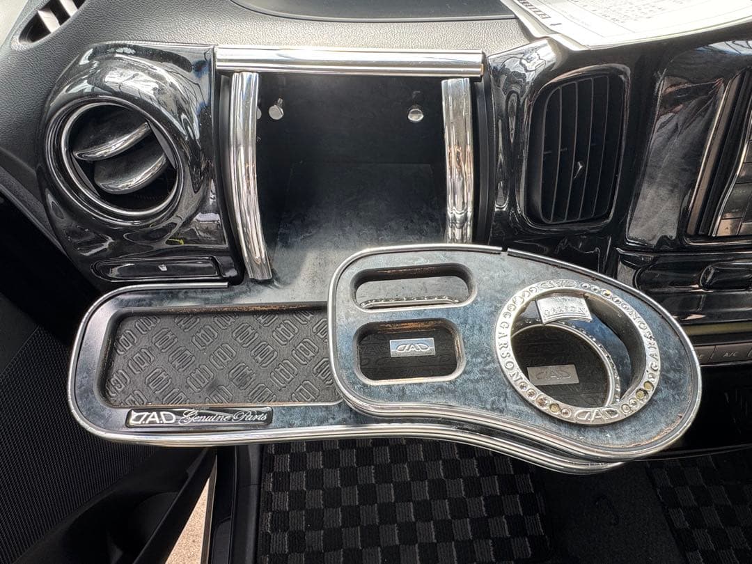 タントカスタム　L375S フロントテーブル DAD ギャルソン　タント