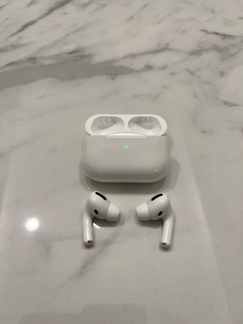 AirPods Pro 2 本体 充電ケース付き