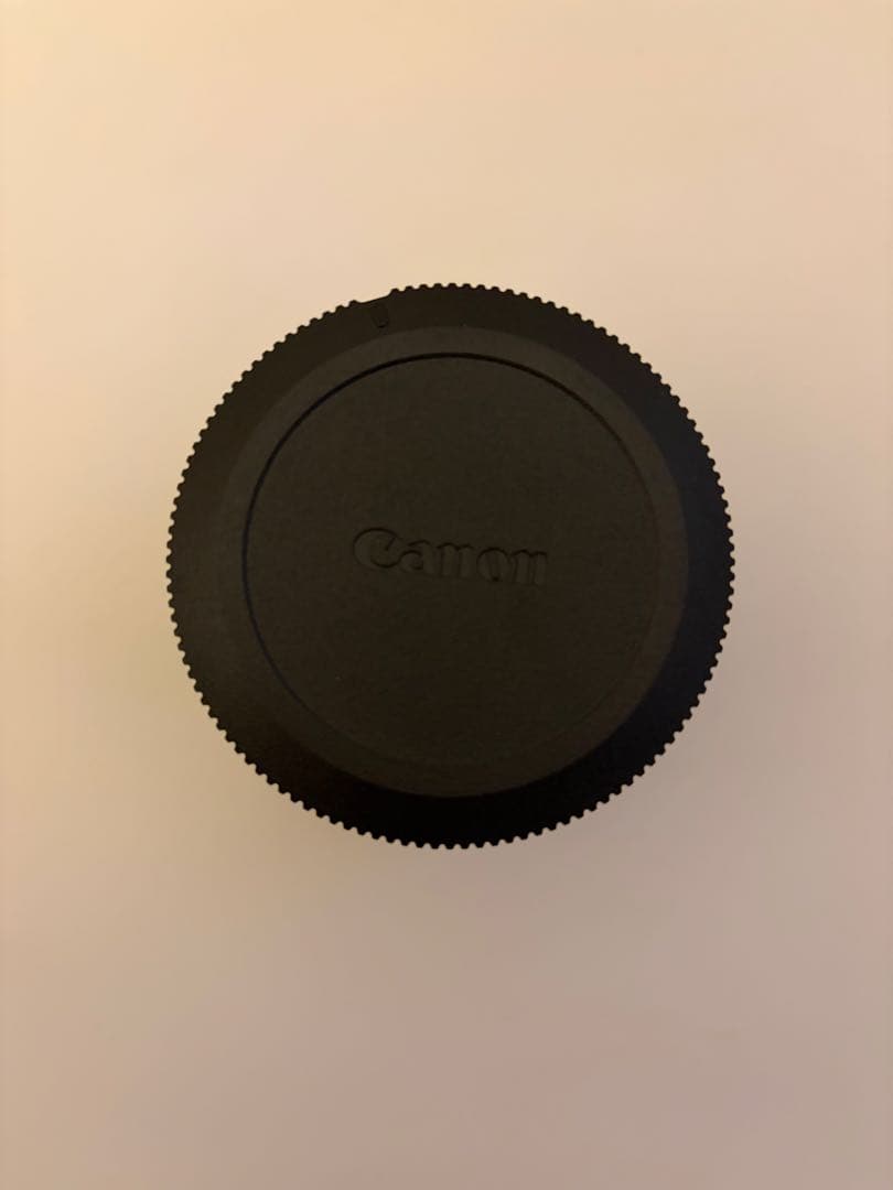 Canon RF50mm F1.8 STM ※レンズフード(ES-65B)付き