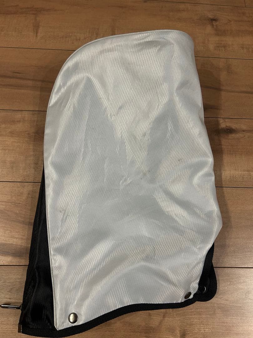 TaylorMade トゥルーライト　ゴルフバッグ