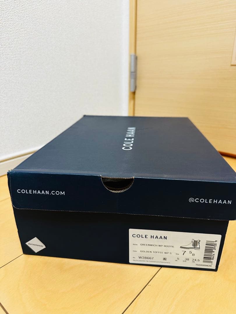 【新品】【COLE HAAN】スエードブーツ　本革