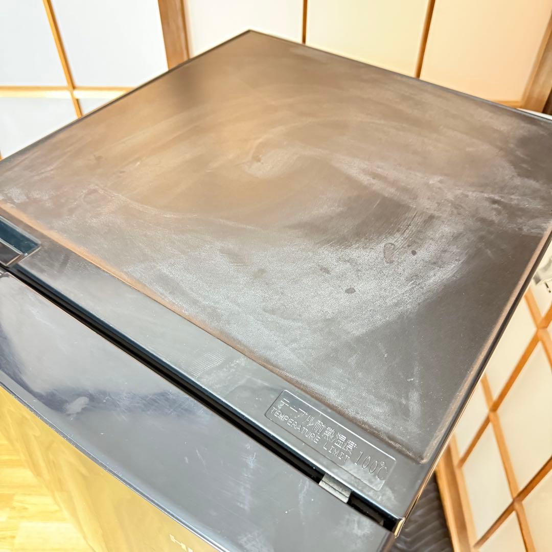 配送料込　冷蔵庫ブラック 154L Hisense 2ドア右開き