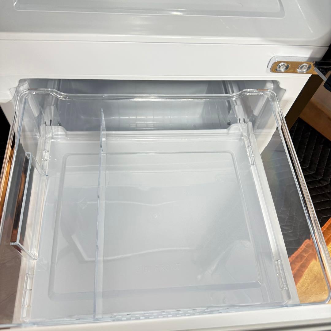 配送料込　冷蔵庫ブラック 154L Hisense 2ドア右開き