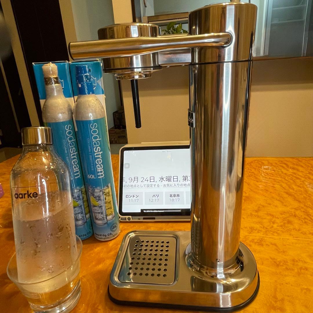 AARKE カーボネーター　シルバー　専用ガスシリンダー2本、1L専用ボトル