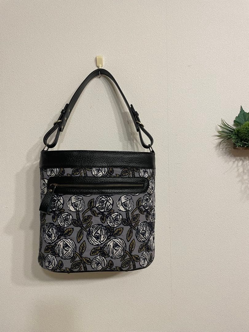 y　ミナペルホネン　ハンドメイド　バッグ　パッチワーク