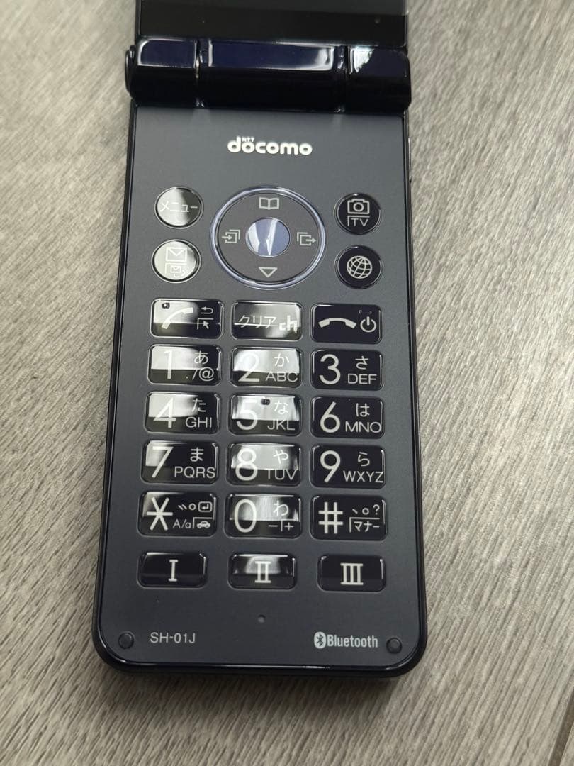 docomo AQUOS SH01J 本体