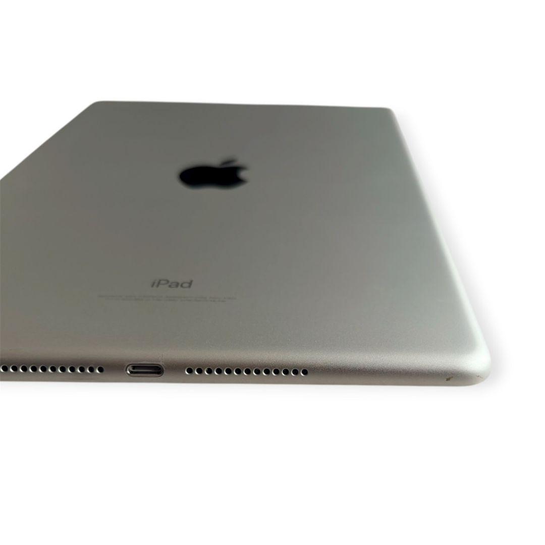 【美品】iPad (第6世代) Wi-Fi 32GB スペースグレイ　87.5%