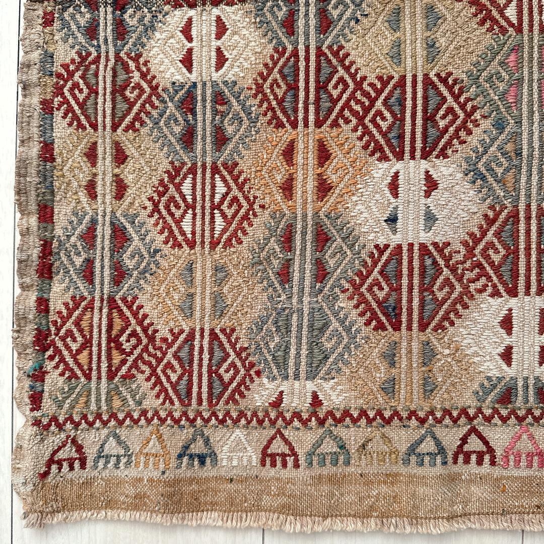 トルコ ヴィンテージラグ 955 レア ベージュ ブルー ピンク オールドキリム