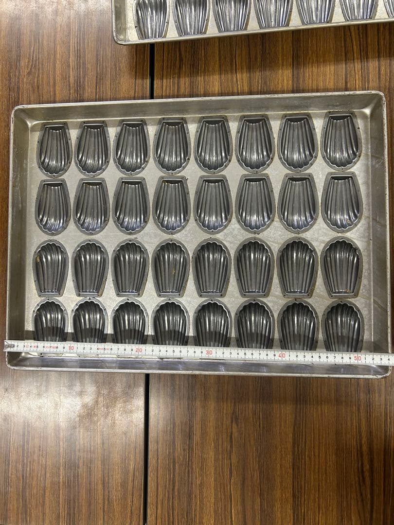 業務用　マドレーヌ型 32個 ✖︎2枚　金属製