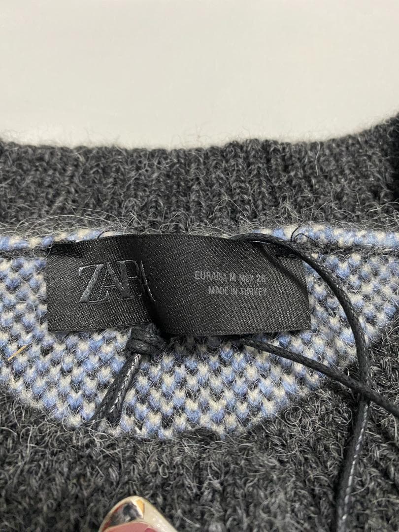 新品 ZARA ジャカードニットボタンカーディガン M