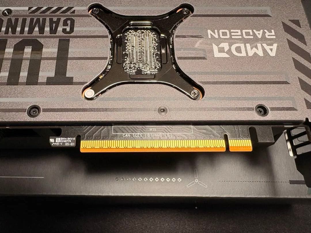 グラフィックボード・グラボ・ビデオカード ASUS TUF Gaming Radeon RX 9070 16GB