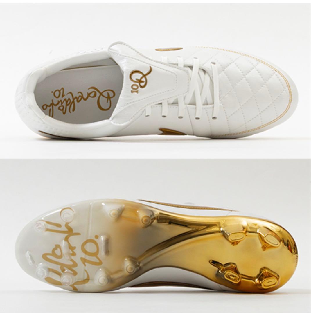 【新品】 Ronaldinho × Nike Tiempo Legend FG