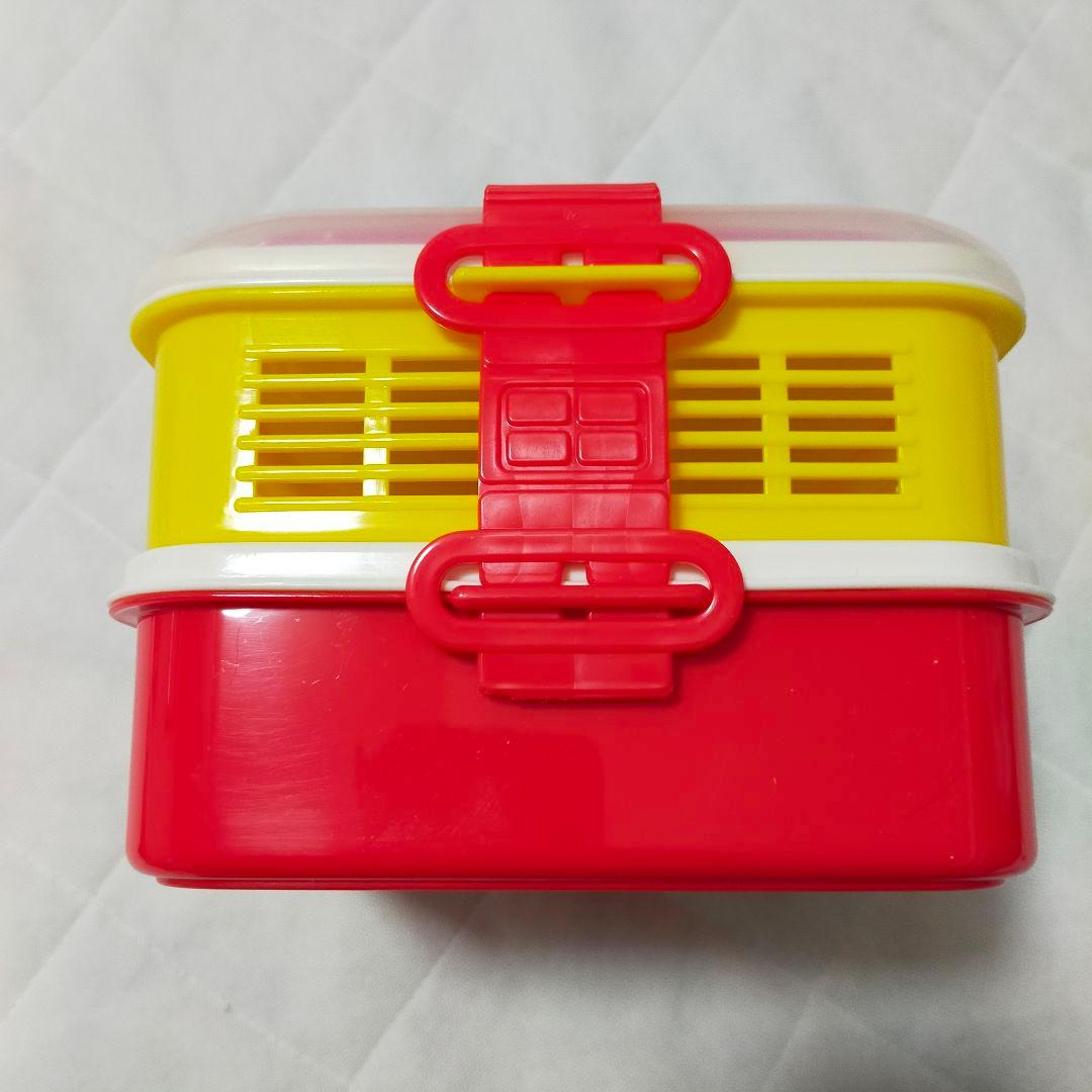 HELLO KITTY 2011年製　ランチボックス　レトロ弁当箱　ピクニック