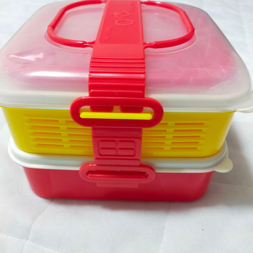 HELLO KITTY 2011年製　ランチボックス　レトロ弁当箱　ピクニック